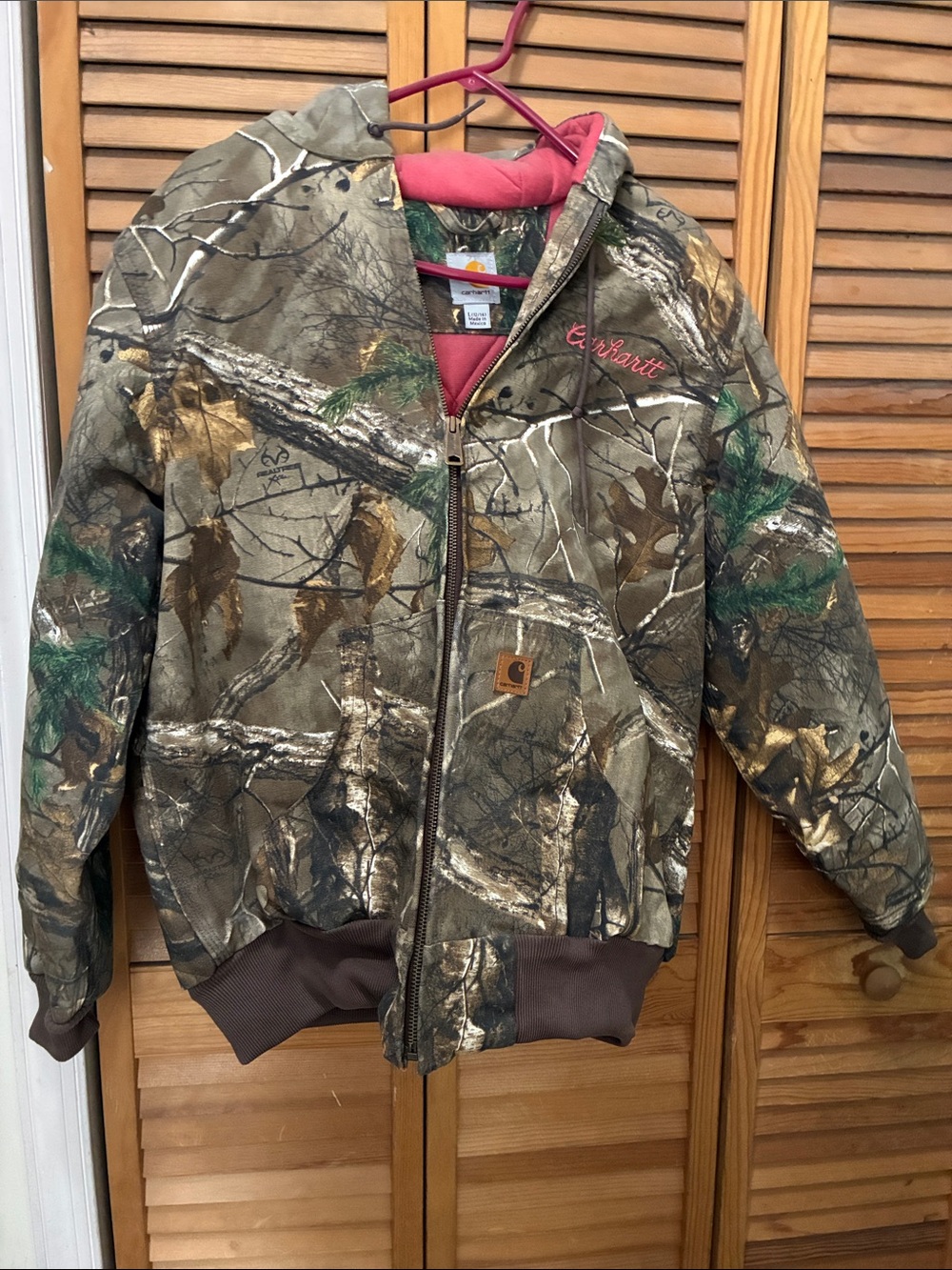 Carhartt Realtree Camo Utility Jacket with Pink Lining